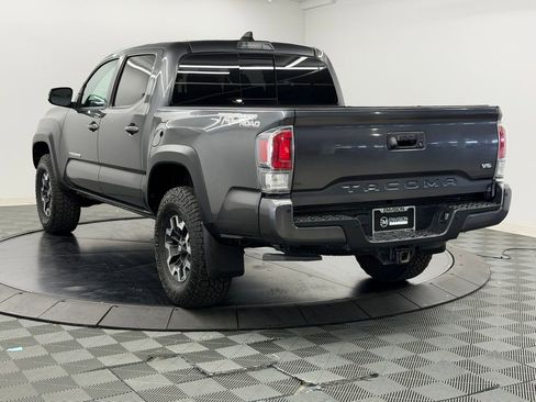 Used 2022 Toyota Tacoma TRD Off-Road w/ Technology Package RWD image 12