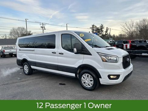 Used 2023 Ford Transit 350 XLT image 3