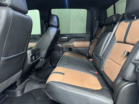 Used 2023 Chevrolet Silverado 2500 High Country w/ Z71 Off-Road Package AWD/4WD image 8