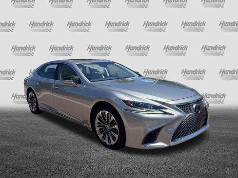 Used 2020 Lexus LS 500 w/ Accessory Package (Z2) RWD image 2
