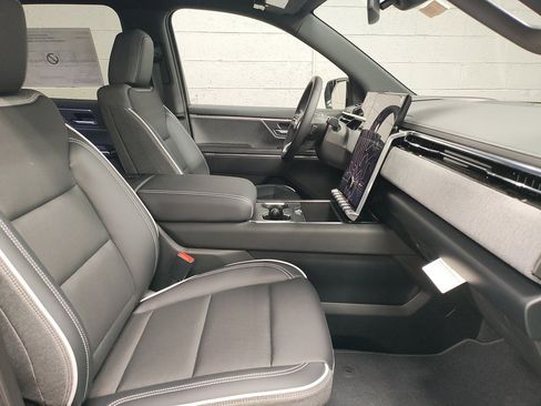 New 2026 GMC Sierra EV Elevation image 8