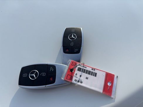 Certified 2023 Mercedes-Benz GLB 250 image 24