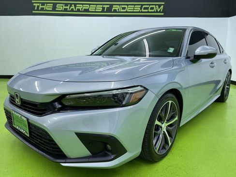 Used 2022 Honda Civic Touring image 5