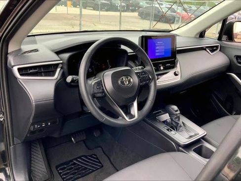 Certified 2026 Toyota Corolla Cross LE FWD image 17