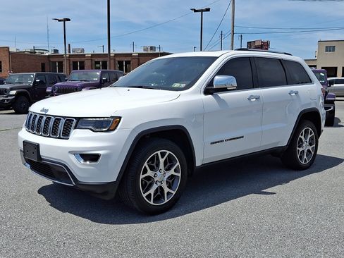 Used 2021 Jeep Grand Cherokee Limited w/ Premium Lighting Group AWD/4WD image 3