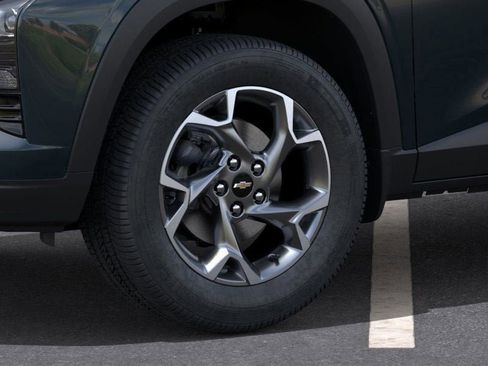 New 2026 Chevrolet Trax LT w/ Driver Confidence Package FWD image 9