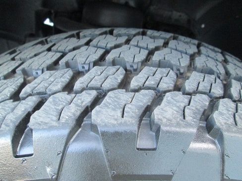 Used 2011 RAM 1500 ST w/ ST Popular Equipment Group AWD/4WD image 10