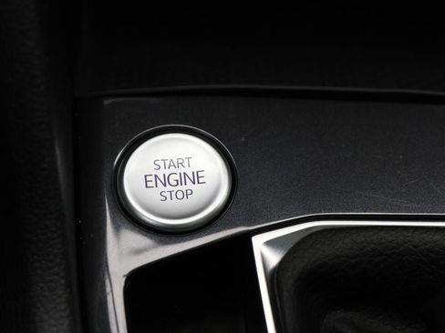 Used 2024 Volkswagen Tiguan Wolfsburg Edition image 27