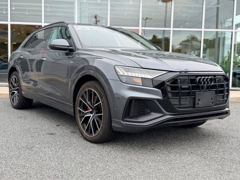 Used 2023 Audi Q8 Prestige AWD/4WD image 8