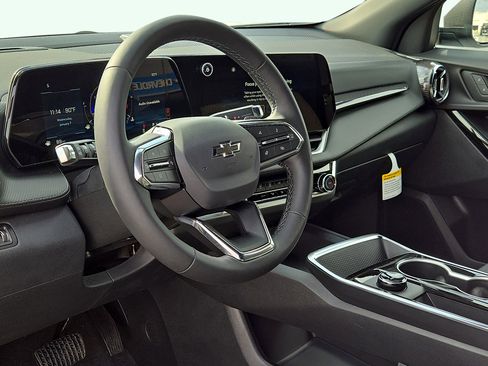 New 2026 Chevrolet Equinox LT w/ Midnight Edition image 11