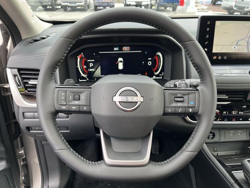 New 2026 Nissan Rogue Platinum image 21