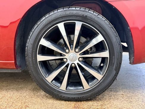 Used 2013 Chrysler 200 S FWD image 22