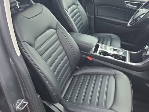 Used 2022 Ford Edge SEL w/ Convenience Package image 10