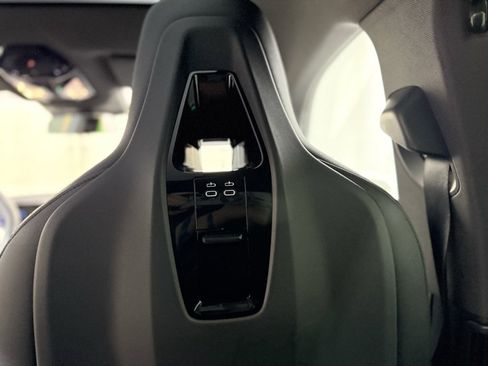 Used 2022 BMW iX xDrive50 w/ Premium Package image 21