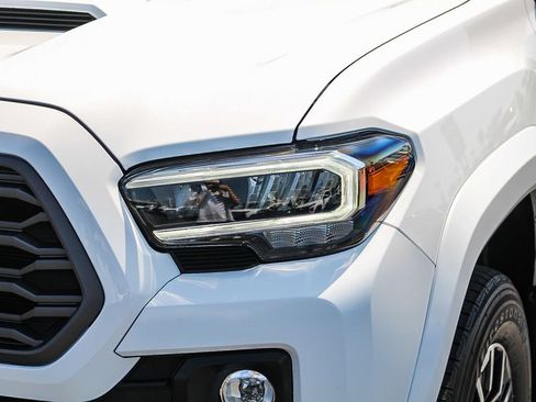 Used 2023 Toyota Tacoma TRD Sport AWD/4WD image 4