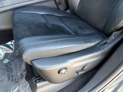 Used 2018 Jeep Grand Cherokee Altitude image 18