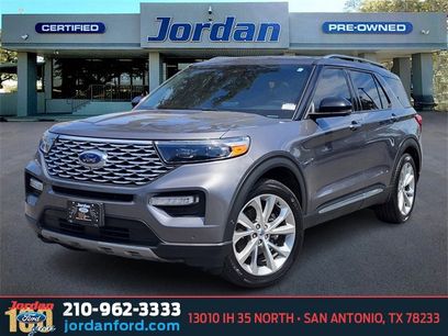 Certified 2021 Ford Explorer Platinum w/ Premium Technology Package
