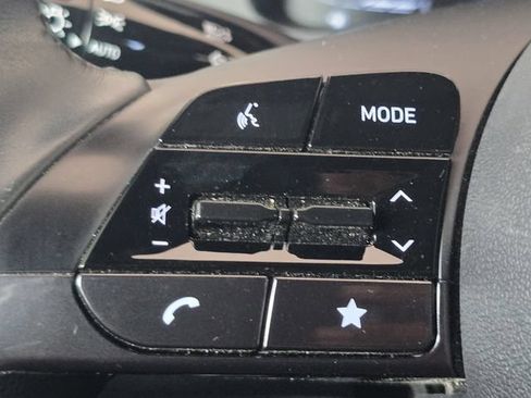 Used 2025 Hyundai Elantra Sport w/ Cargo Package FWD image 9