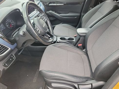 Used 2022 Kia Seltos S FWD image 10