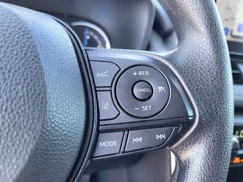 Certified 2025 Toyota RAV4 XLE image 27