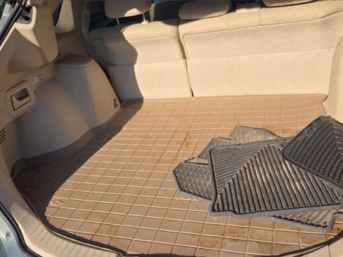 Used 2012 Toyota Venza LE w/ LE Convenience Pkg FWD image 11