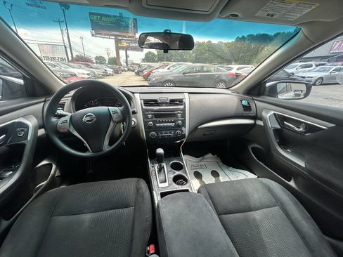 Used 2014 Nissan Altima 2.5 S FWD image 5