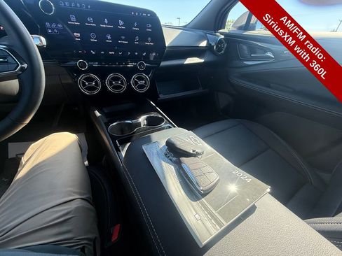 Used 2024 Chevrolet Blazer EV LT AWD/4WD image 33