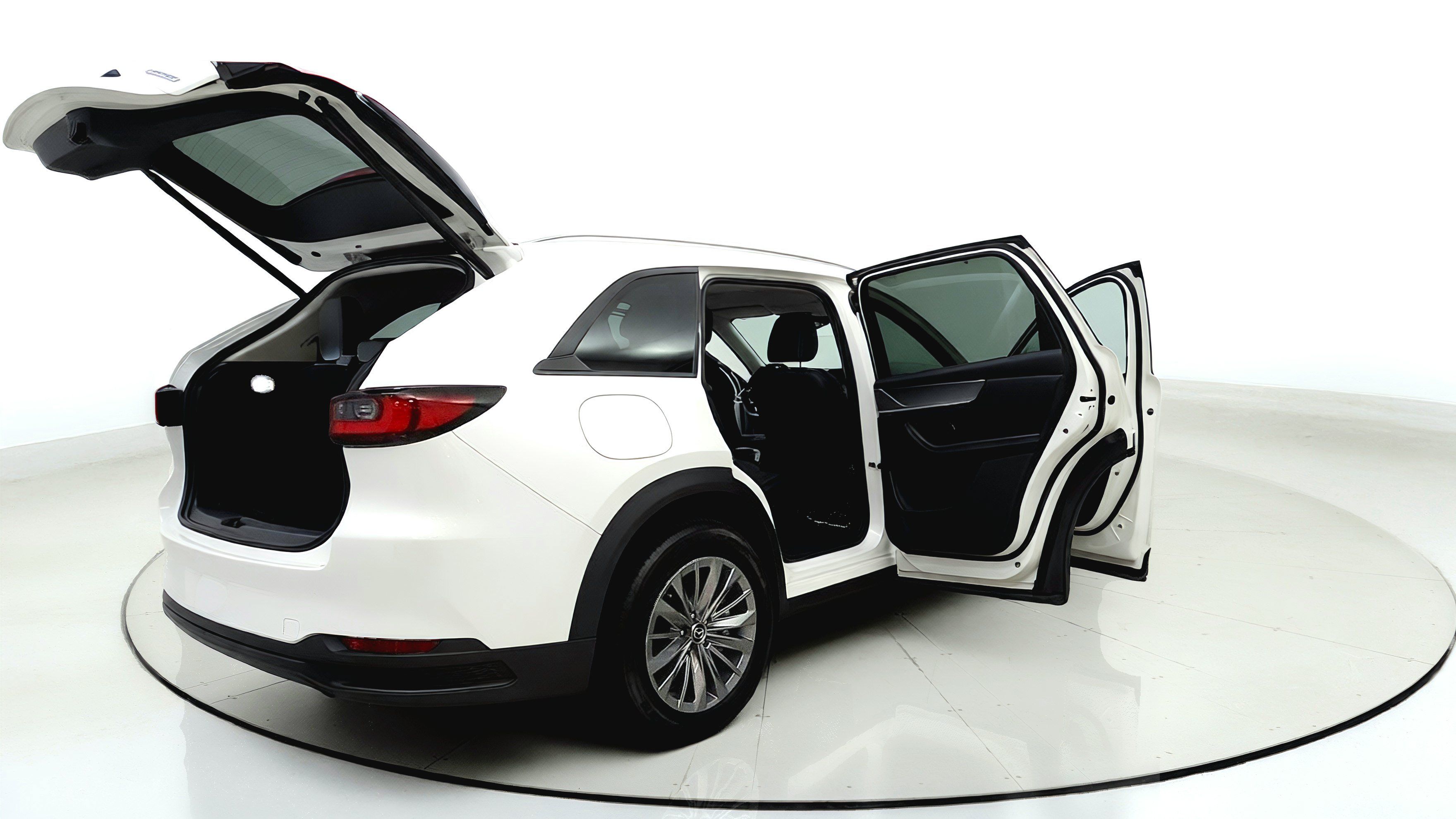 Used 2024 MAZDA CX-90 Plug-In Hybrid w/ Preferred AWD/4WD image 14