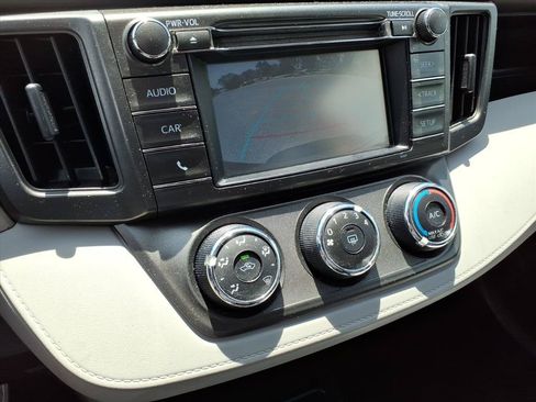 Used 2014 Toyota RAV4 LE FWD image 36