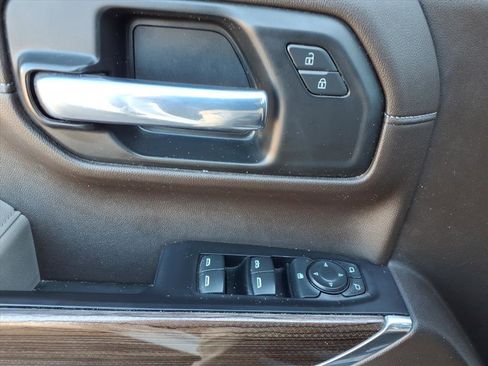 Used 2021 Chevrolet Silverado 1500 LT Trail Boss w/ Convenience Package II image 13