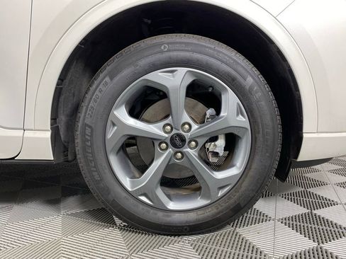 Used 2024 Ford Escape ST-Line image 12