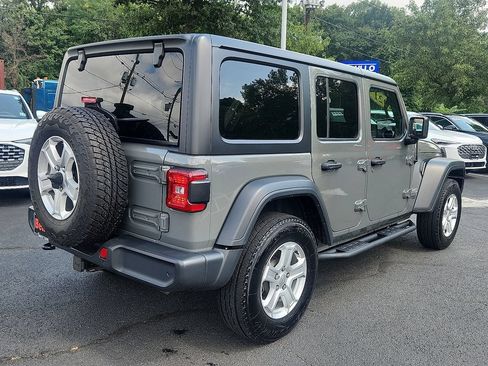 Used 2021 Jeep Wrangler Unlimited Sport AWD/4WD image 12