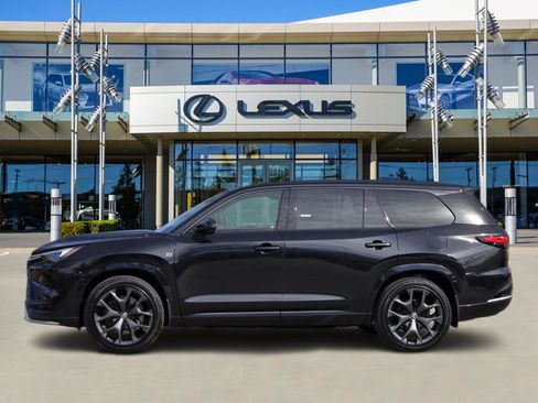 New 2026 Lexus TX 500h AWD image 3