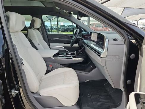 New 2026 Cadillac Escalade IQ Sport 1 w/ LPO, Floor Liner Package image 21