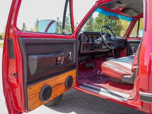 Used 1988 Dodge D/W Truck 100 AWD/4WD image 10