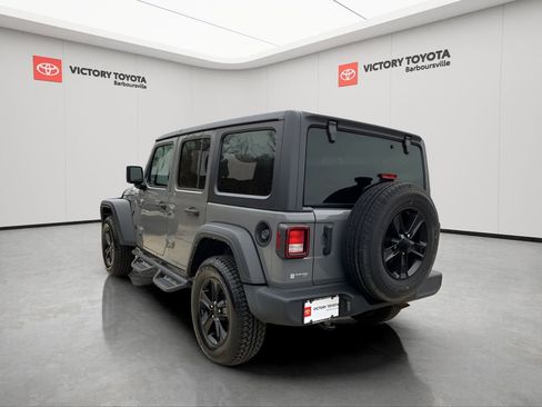 Used 2021 Jeep Wrangler Unlimited Sport image 6