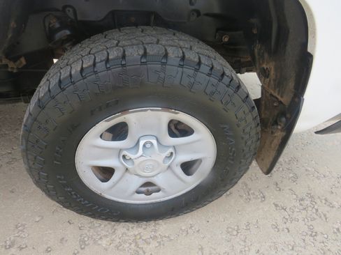 Used 2020 Toyota Tundra SR image 26