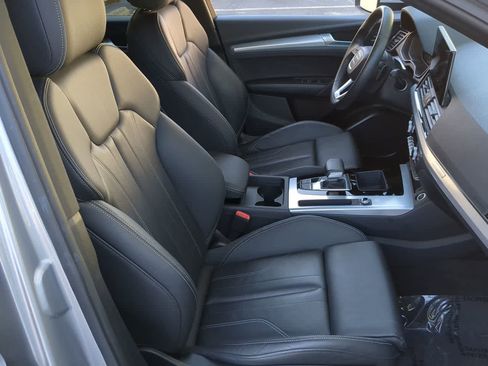 Used 2025 Audi Q5 2.0T Premium image 23