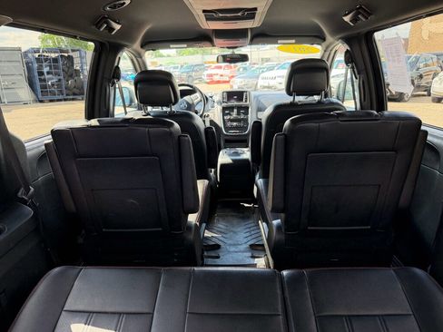 Used 2017 Dodge Grand Caravan GT FWD image 9