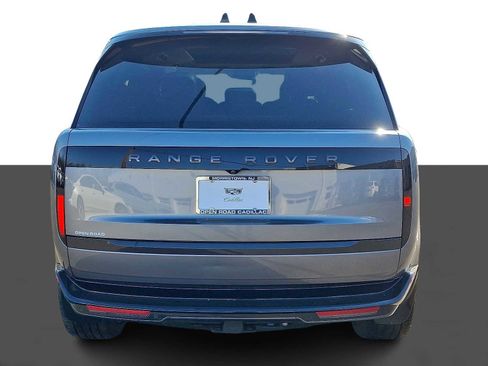 Used 2024 Land Rover Range Rover Long Wheelbase SE image 5