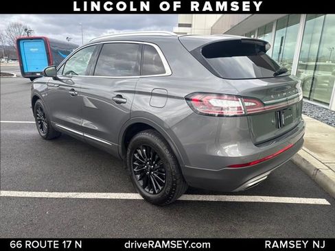 Used 2023 Lincoln Nautilus Reserve image 3