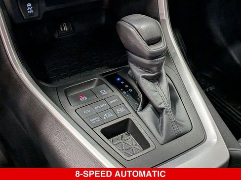 Used 2023 Toyota RAV4 XLE AWD/4WD image 20