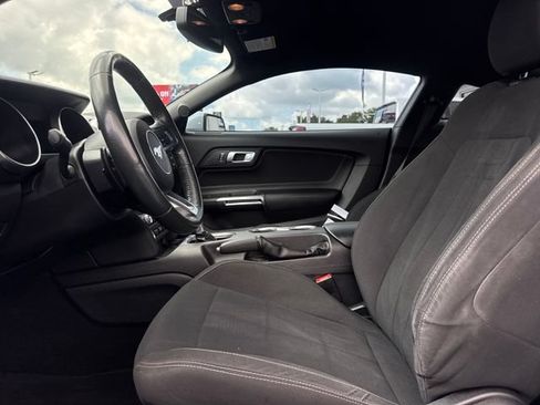 Used 2020 Ford Mustang Coupe RWD image 13