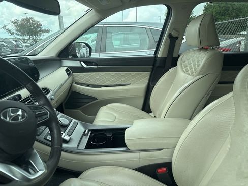Used 2020 Hyundai Palisade Limited FWD image 2