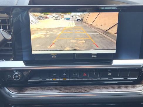 Used 2023 Chevrolet Silverado 1500 RST RWD image 6