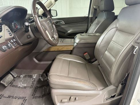 Used 2020 GMC Yukon XL Denali w/ Open Road Package AWD/4WD image 11