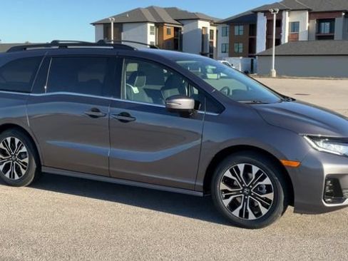 New 2026 Honda Odyssey Elite image 2