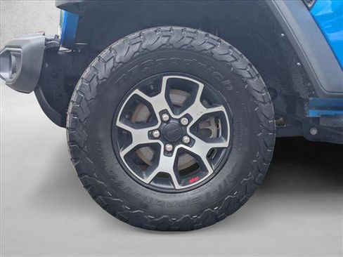 Used 2022 Jeep Wrangler Unlimited Rubicon w/ LED Lighting Group AWD/4WD image 23