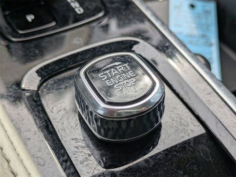 Certified 2023 Volvo XC90 B6 Plus w/ Protection Package Premier image 43