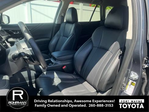 Used 2024 Subaru Outback Limited XT AWD/4WD image 6